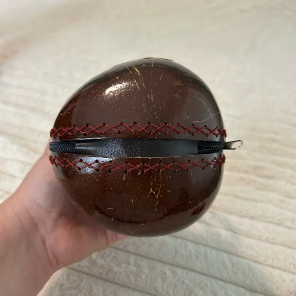 Handcrafted Real Coconut Shell Bag - Picture 3 of 5